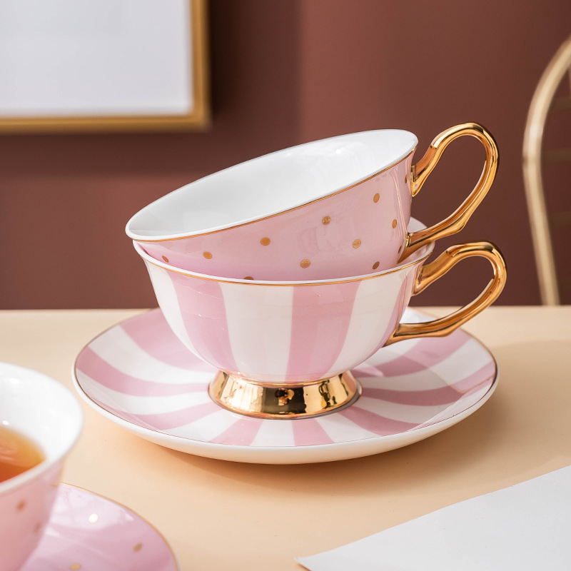 Ceramiczne różowe kubki do kaw – Coffee Equipment Set recenzja i cena